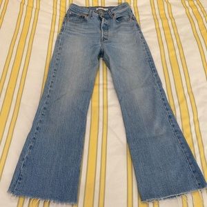 Levi’s ribcage crop flare